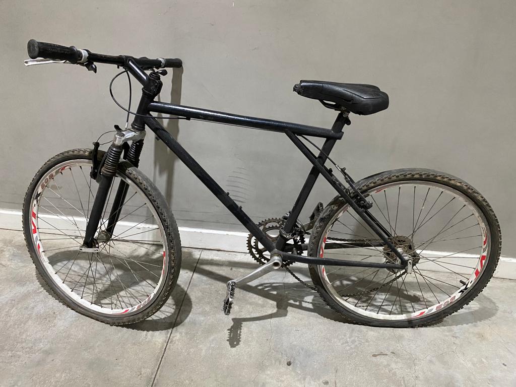 BICICLETA MOUNTAIN BIKE