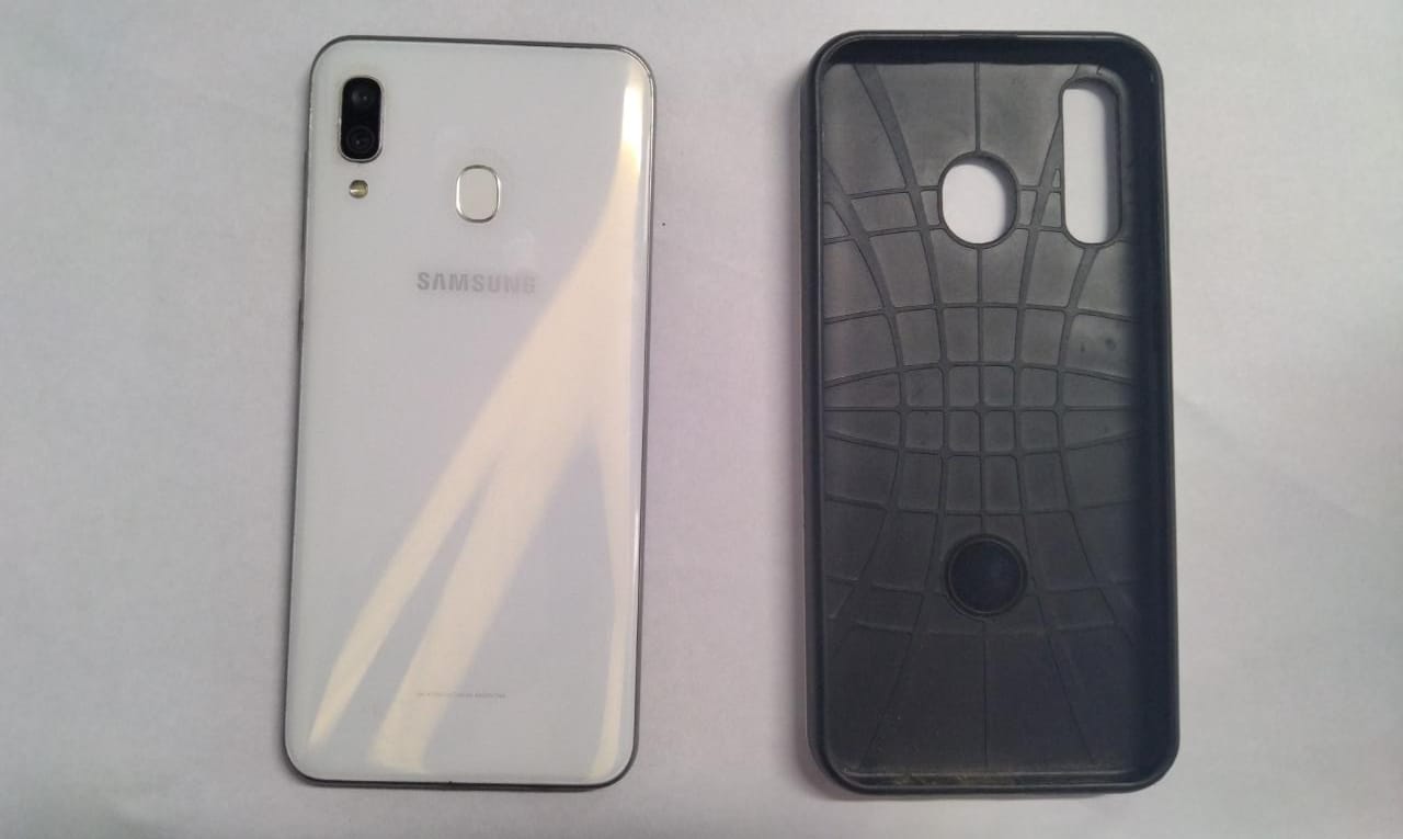SAMSUNG  A30