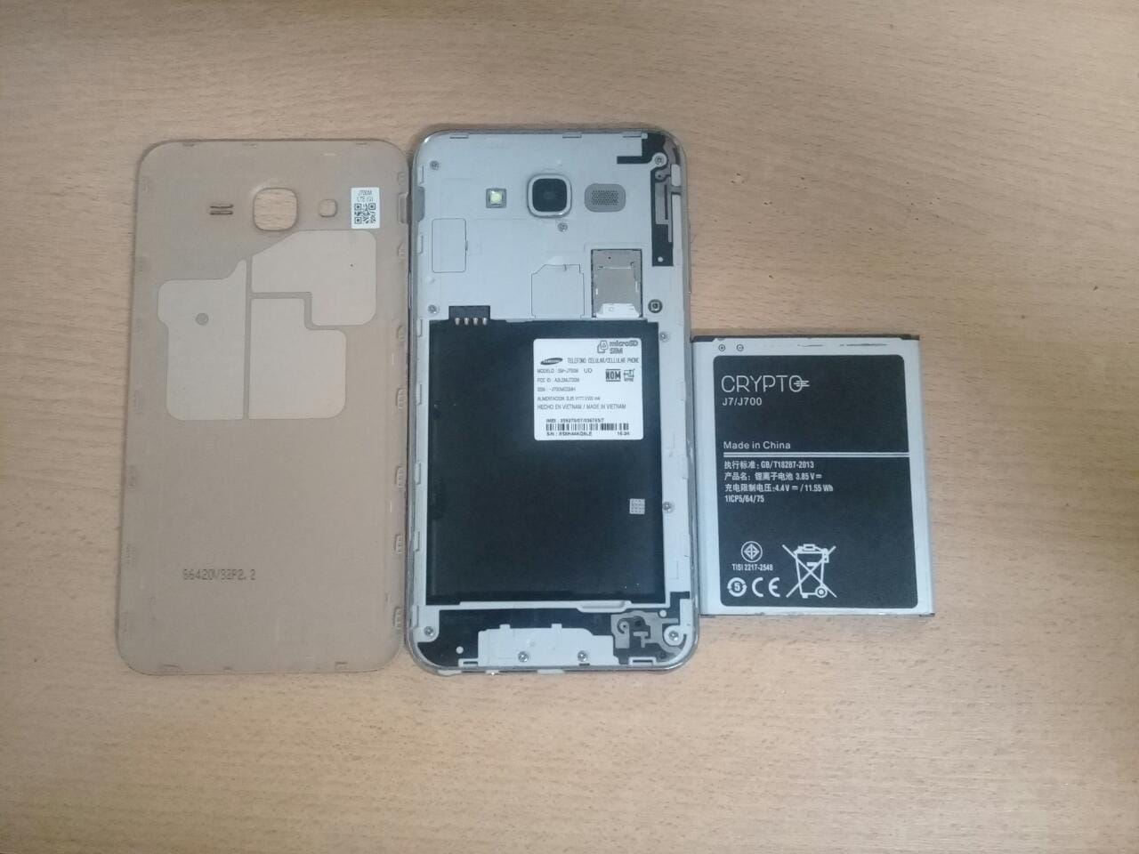 SAMSUNG J7 - DORADO