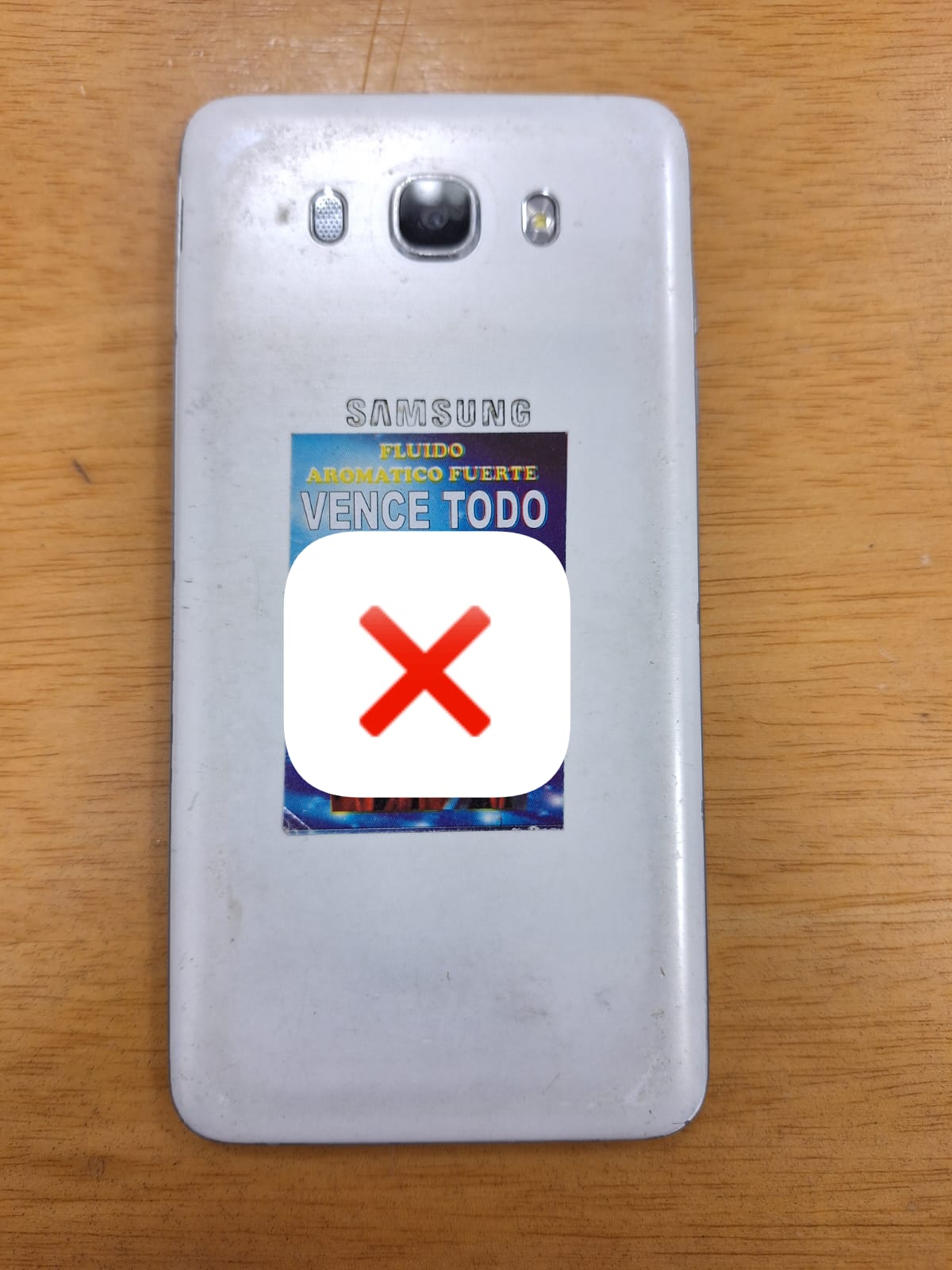 CELULAR SAMSUNG BLANCO MODELO J7