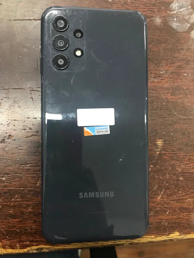 SAMSUNG A32