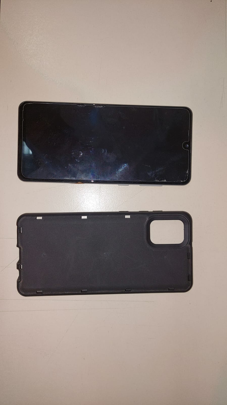 TELEFONO CELULAR MARCA SAMSUNG A31 DE COLOR BLANCO