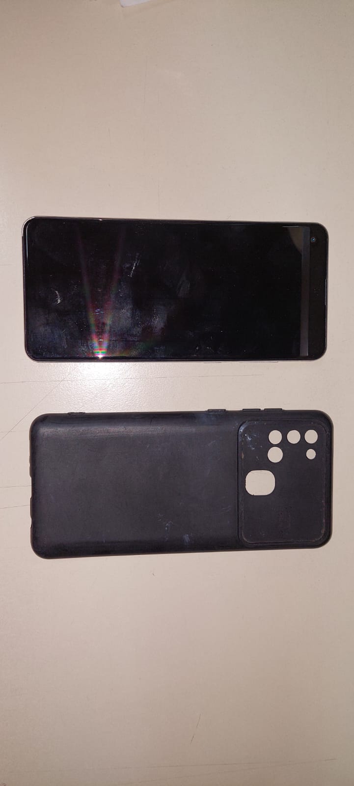 SAMSUNG A21S SOLOR BLANCO FUNDA NEGRA