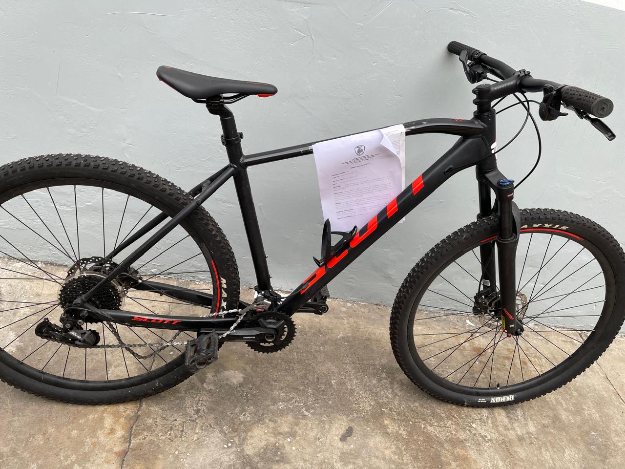 BICICLETA SCOTT