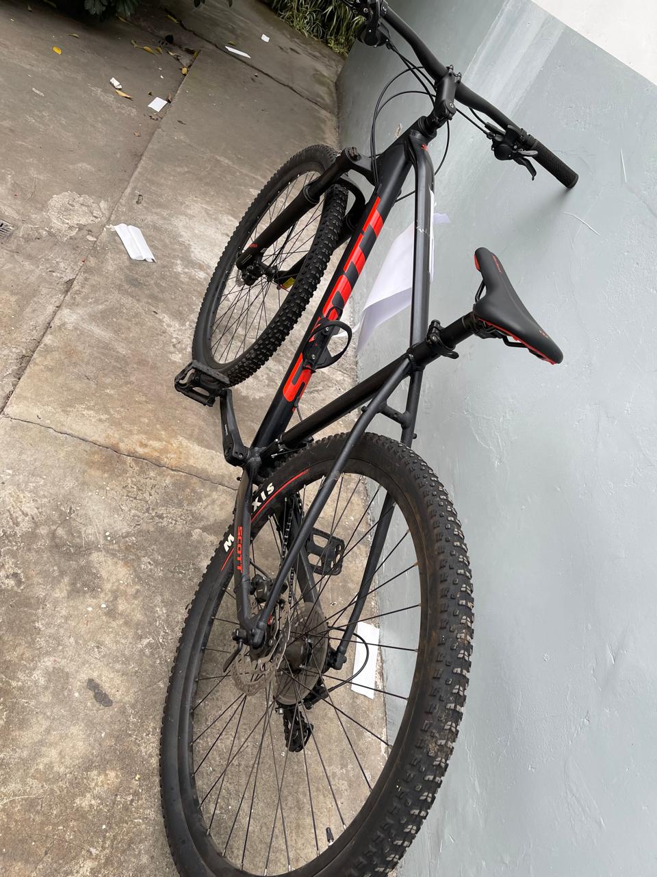 BICICLETA SCOTT