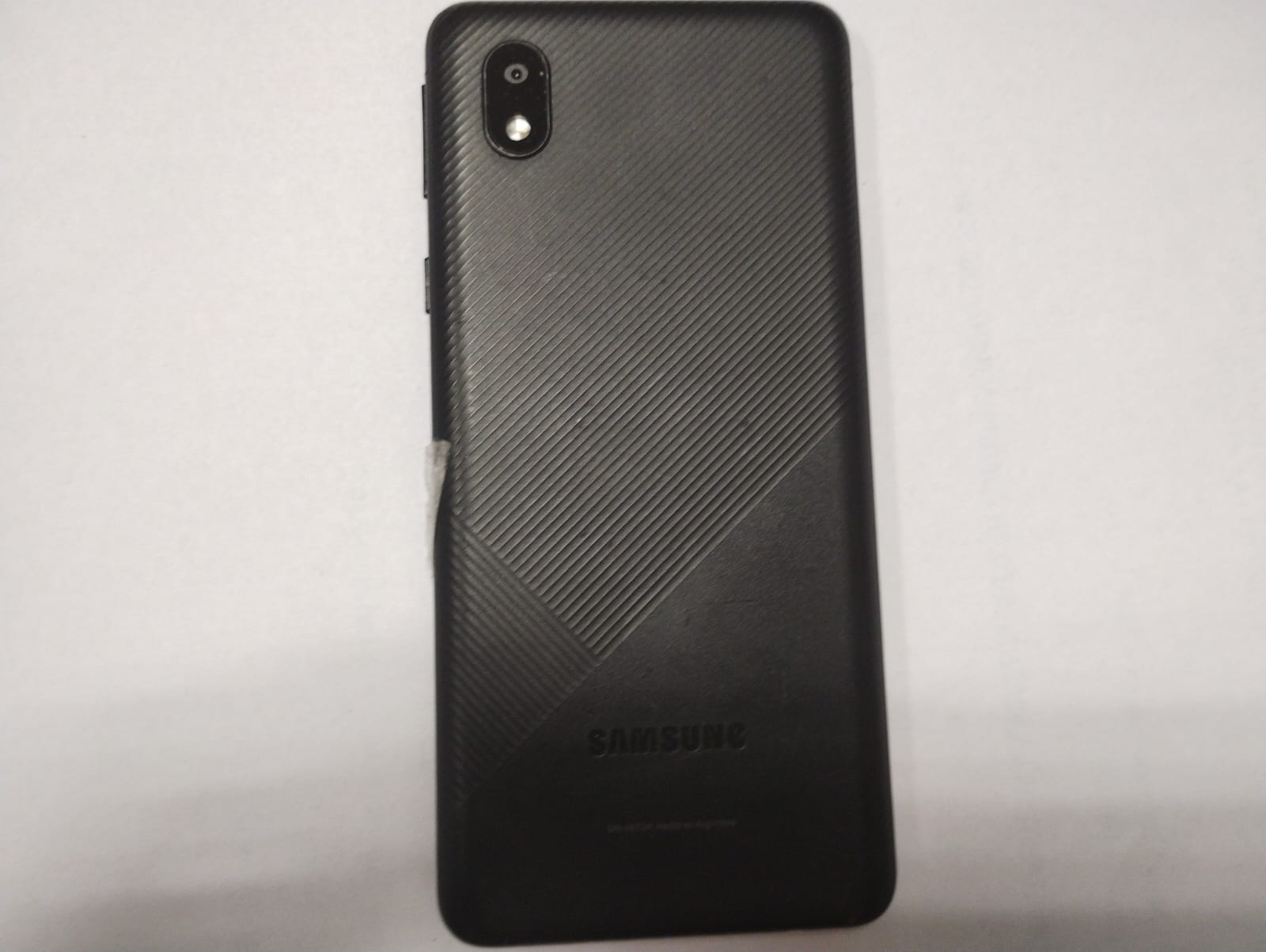 TELEFONO SAMSUNG COLOR NEGRO PANTALLA DAÑADA