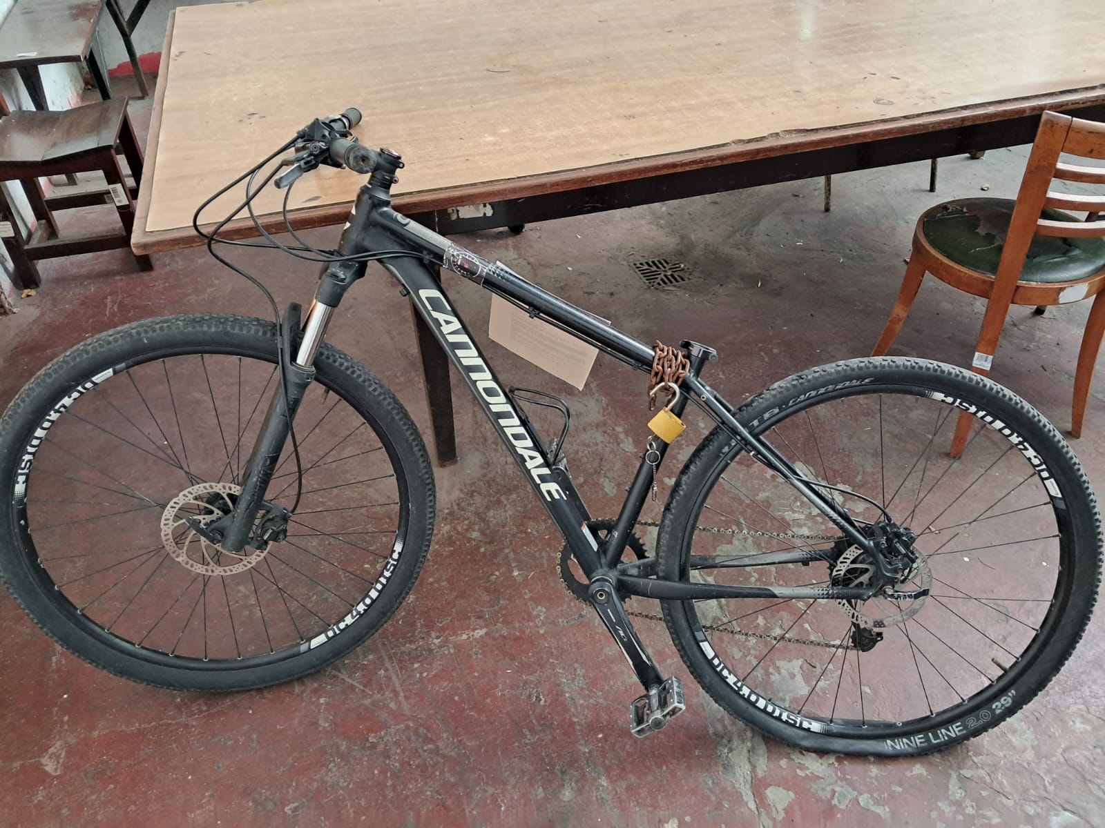 BICICLETA MOUNTAIN BIKE CANNONDALE