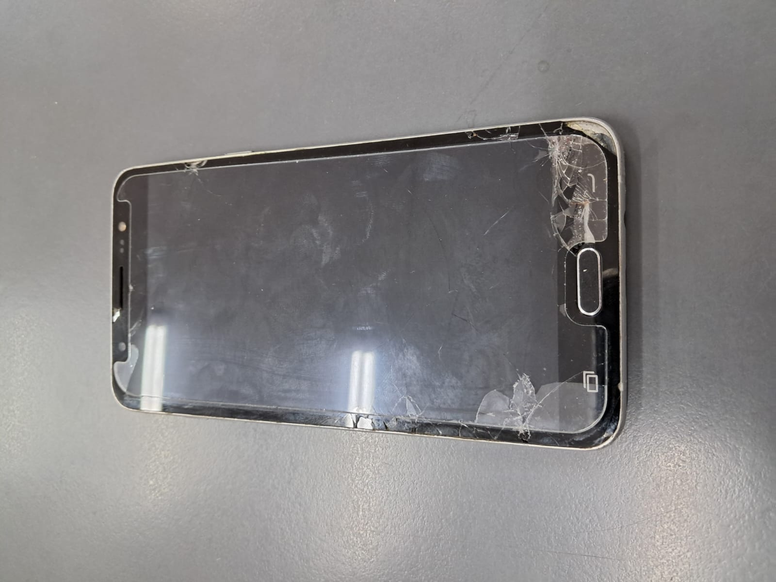 SAMSUNG J7