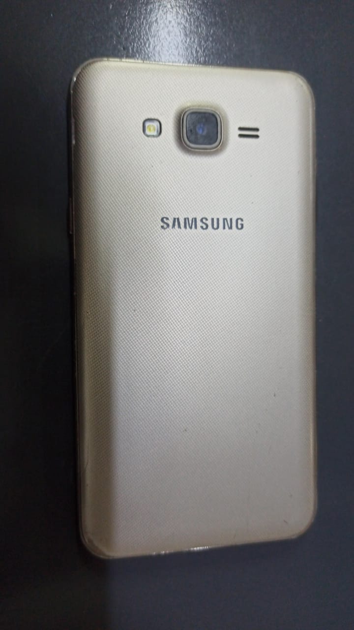 SAMSUNG J7 NEO