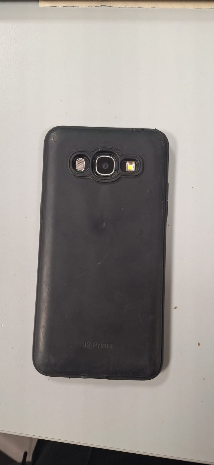 SAMSUNG J7