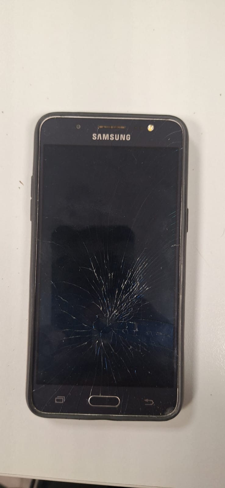 SAMSUNG J7