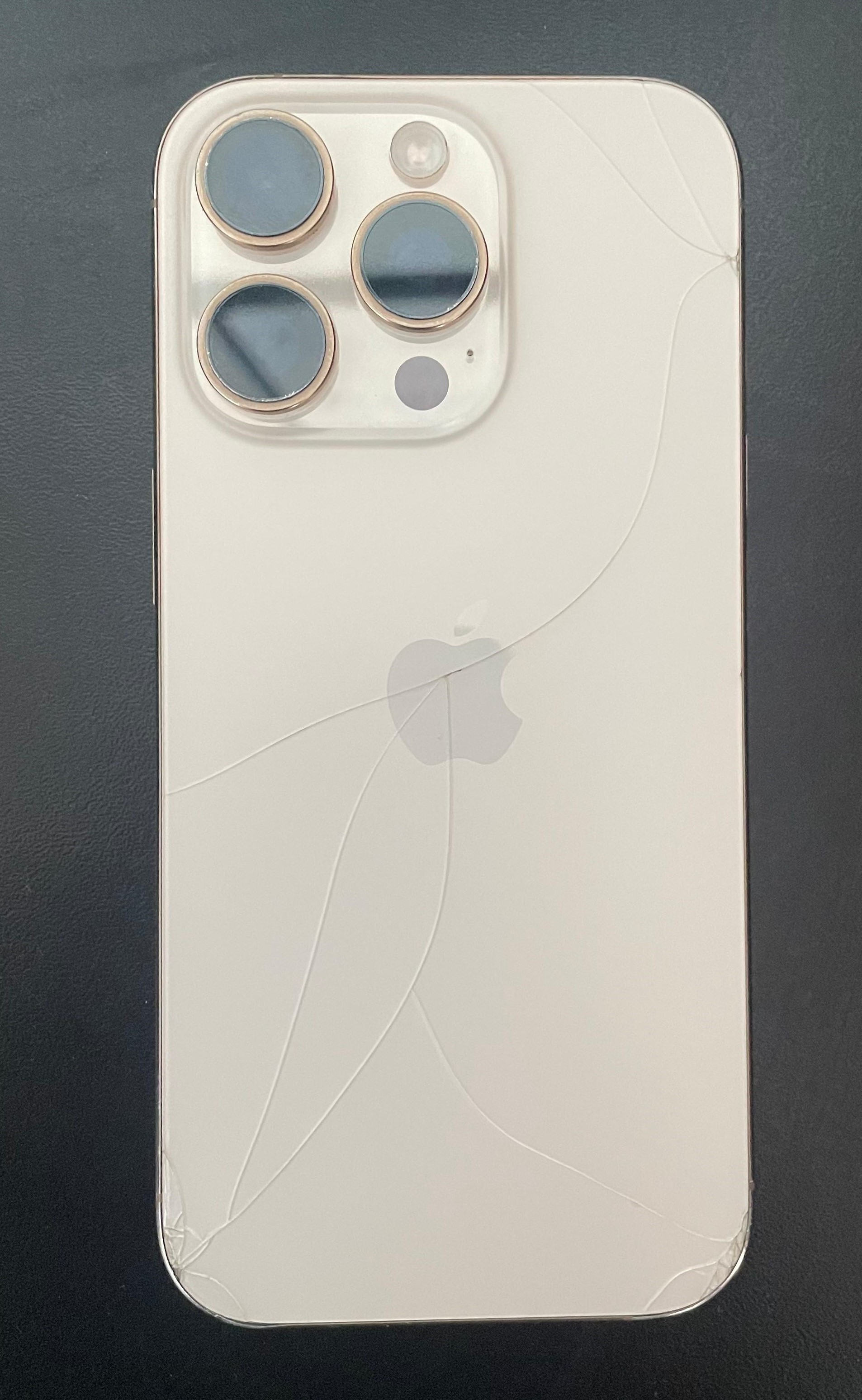 CELULAR  IPHONE 16 PRO